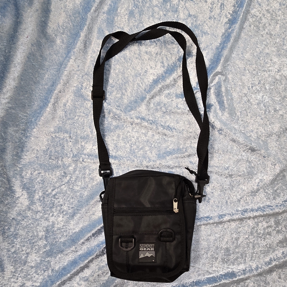 🌟 Summit Gear - Small Cross Body/Belt Hiking Pouch Travel Bag